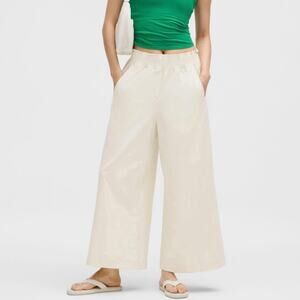 Lululemon XL Stretch Woven Ruffle Waist Pants